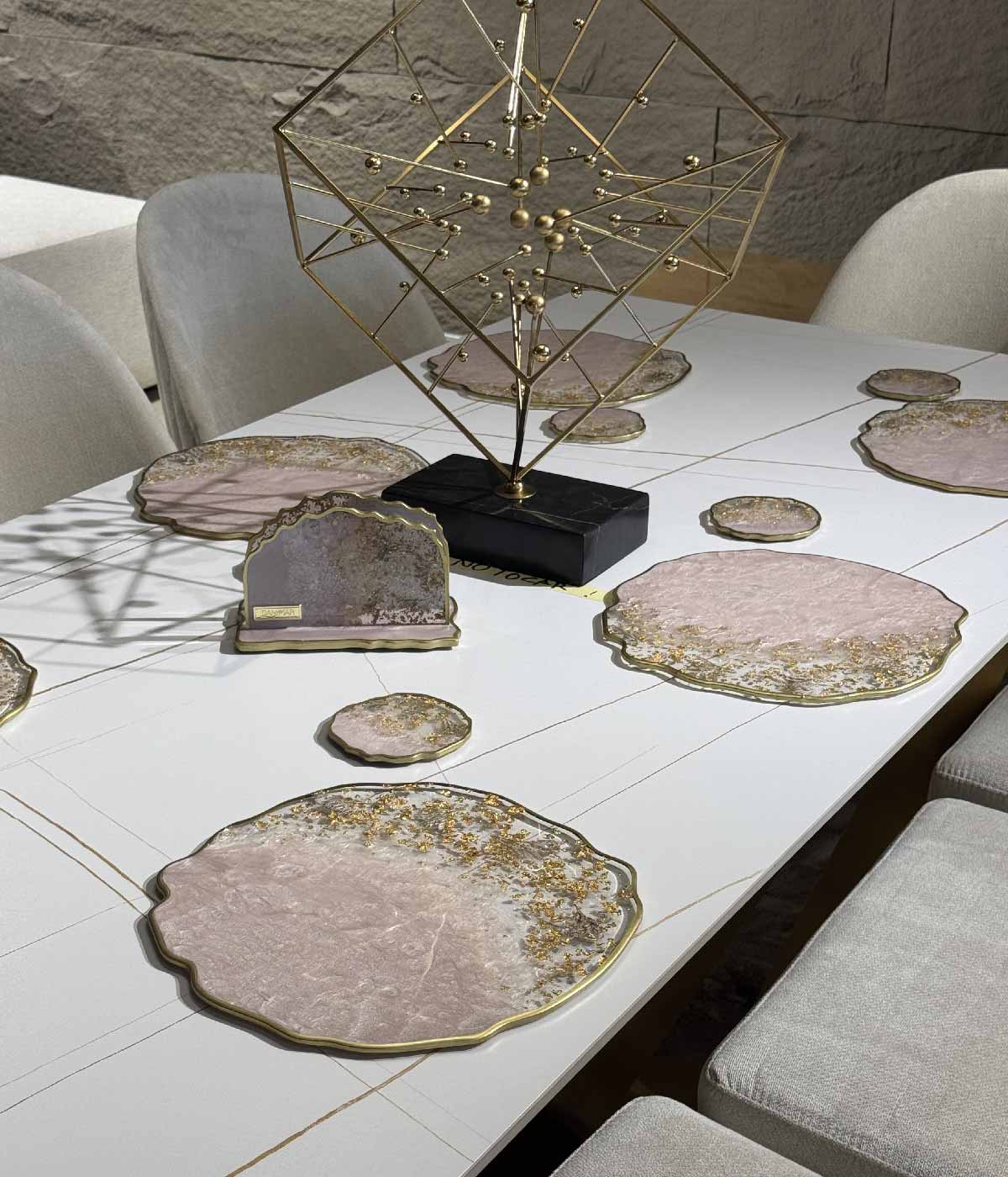 Individuales Gold Spring Champagne en resina, hechos a mano por Dammar