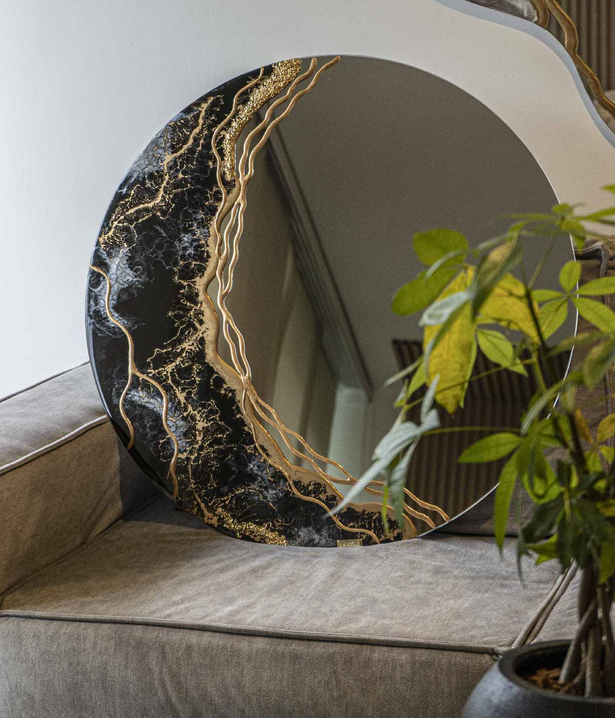 Espejo redondo Greta black gold and silver