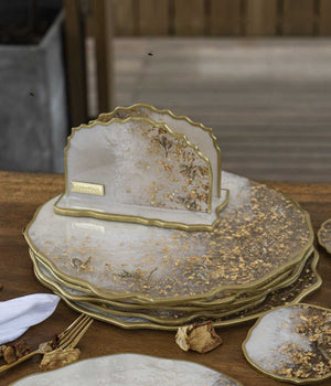 Servilletero Victoria Gold Spring Nácar en resina, hecho a mano por Dammar