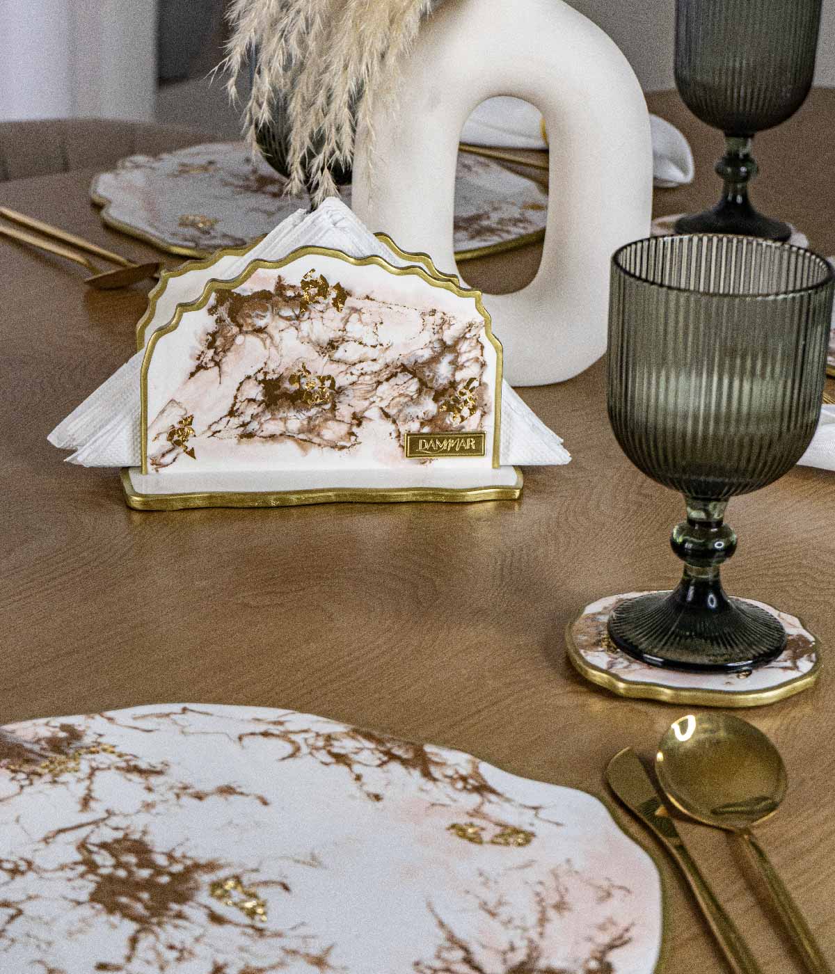 Servilletero Victoria Greta White Rosa Gold en resina, hecho a mano por Dammar
