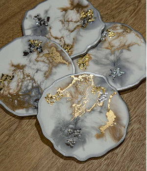 Portavasos Greta White Silver and Gold en resina, hechos a mano por Dammar