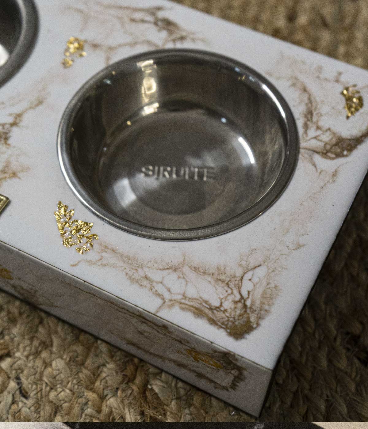 Comedero mascotas Greta white gold