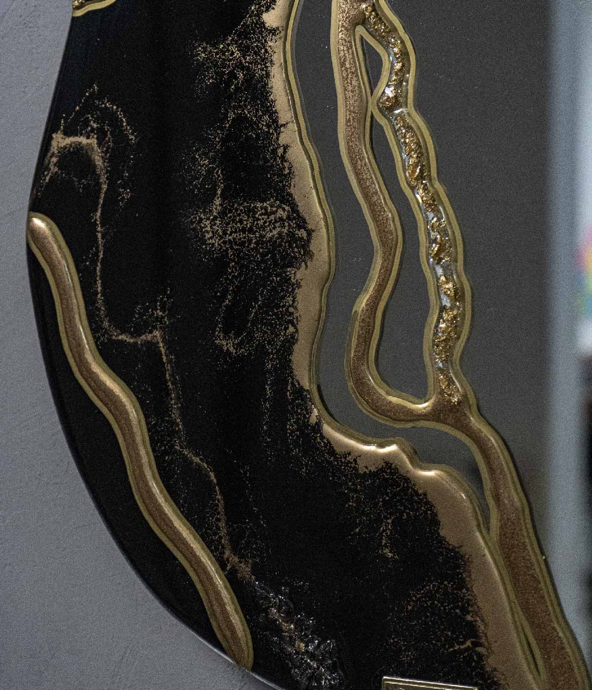 Espejo Venus Big Black Gold, hecho a mano por Dammar