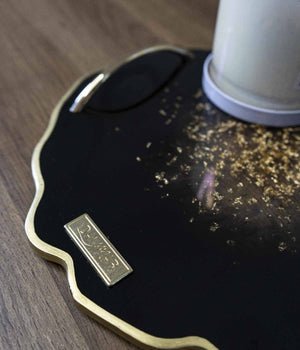 Bandeja Deluxe Habanna Black Gold en resina, hecha a mano por Dammar