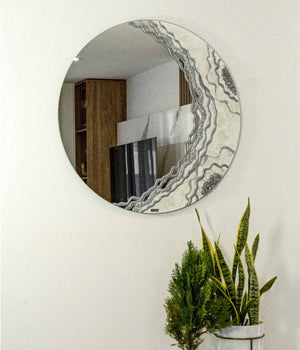 Espejo redondo Greta White Silver piedras, hecho a mano por Dammar