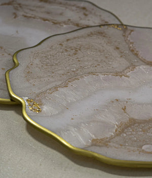 Individuales Frosten Gold en resina, hechos a mano por Dammar