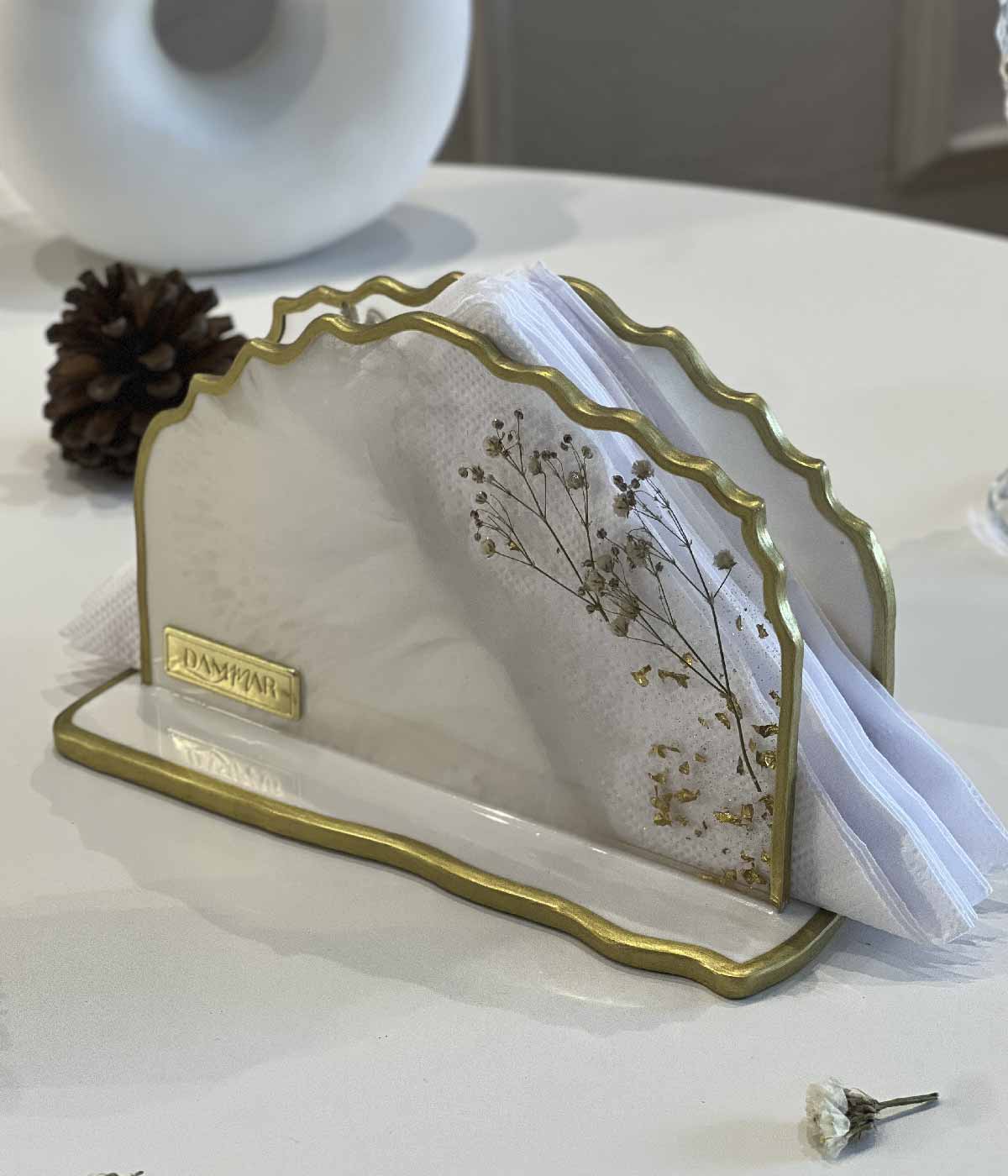 
                  
                    *ENTREGA INMEDIATA -Servilletero Victoria White Blossom Gold
                  
                