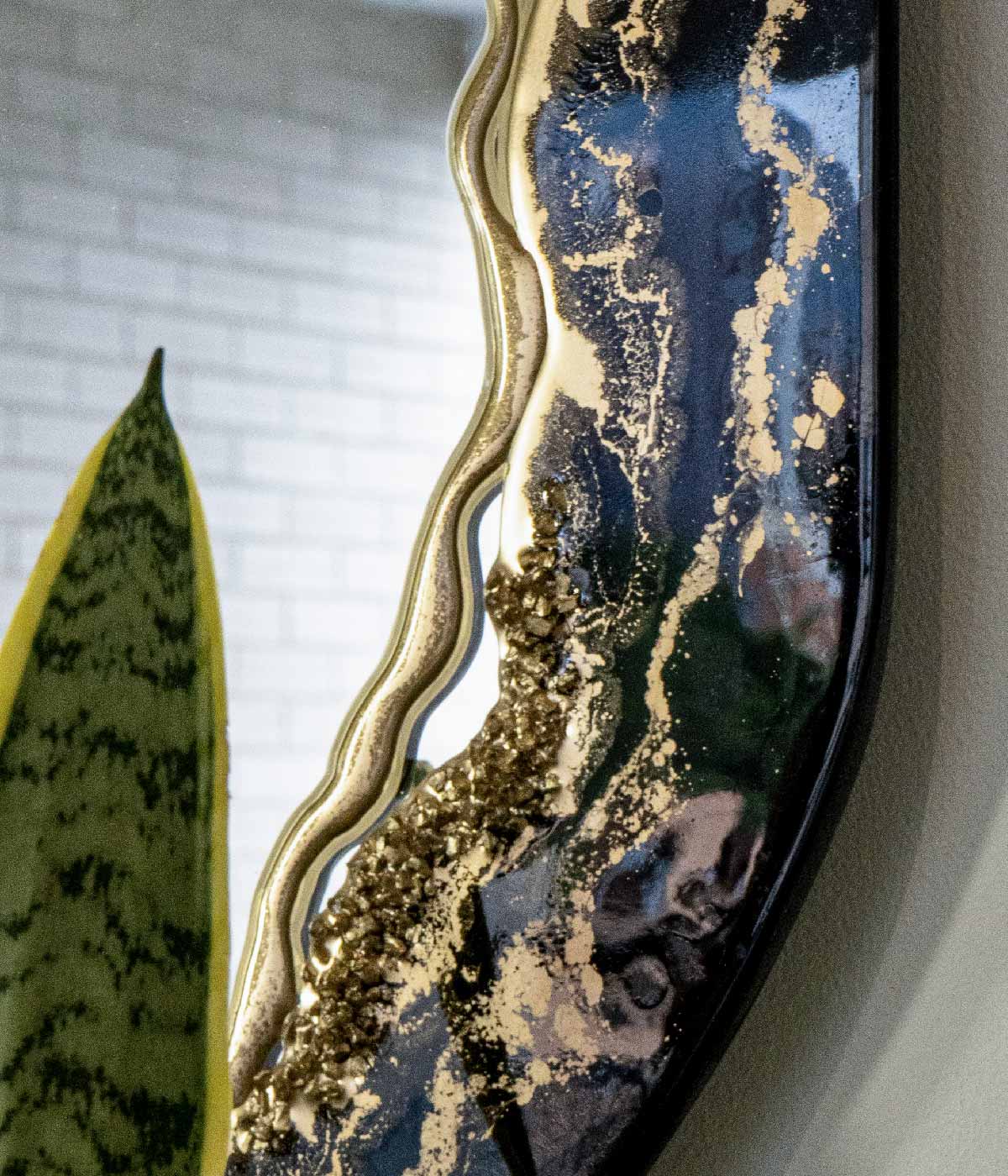 Espejo ovalado Turín Black Gold 100x60, hecho a mano por Dammar