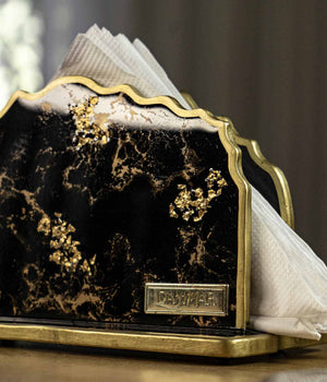 Servilletero Victoria Greta Black Gold en resina, hecho a mano por Dammar