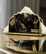 Servilletero Victoria Greta Black Gold en resina, hecho a mano por Dammar