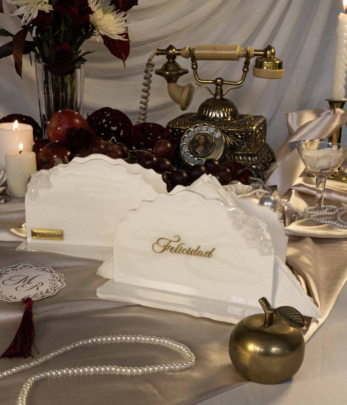 
                  
                    Servilletero Victoria Maison Royale
                  
                