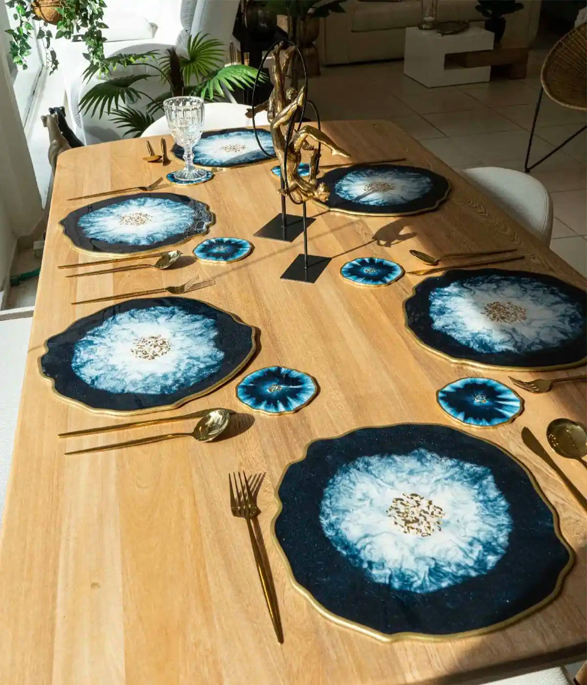 Set de individuales y portavasos Zurich Gold en resina, hechos a mano por Dammar