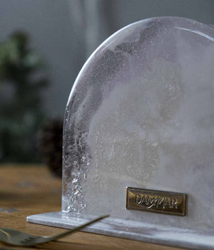 Servilletero Malva Noël Silver en resina, hecho a mano por Dammar