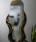 Espejo Venus Big Black Gold, hecho a mano por Dammar