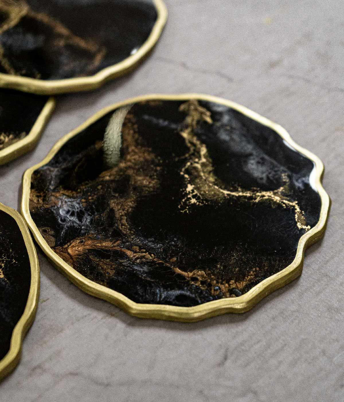 Portavasos Volcanik en resina, hechos a mano por Dammar